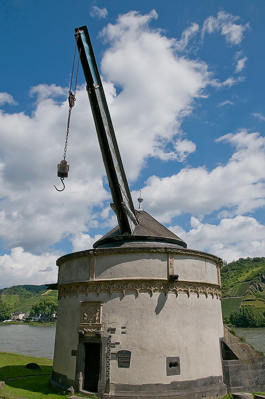 kran Mosel 07-2012D35_8996 als Smart-Objekt-1 Kopie.jpg - Ein alter Verladekran für Mühlsteine